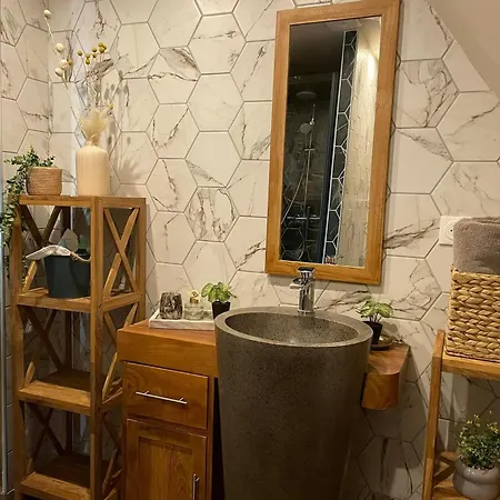Confortable Bed & Breakfast Saint-Amand-les-Eaux